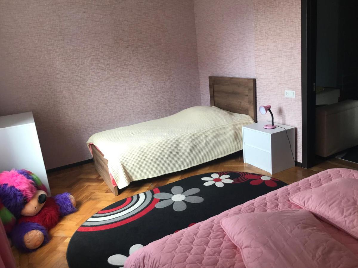 Sweet Home Кутаїсі Екстер'єр фото